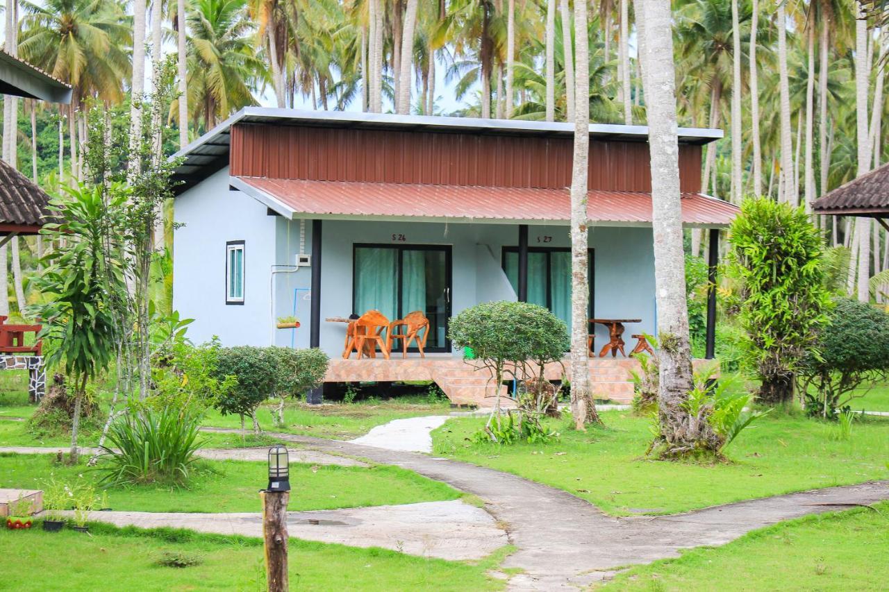 Koh Kood Far East Resort Ko Kut Exterior photo