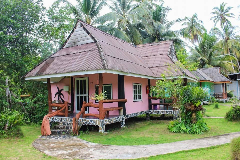 Koh Kood Far East Resort Ko Kut Exterior photo